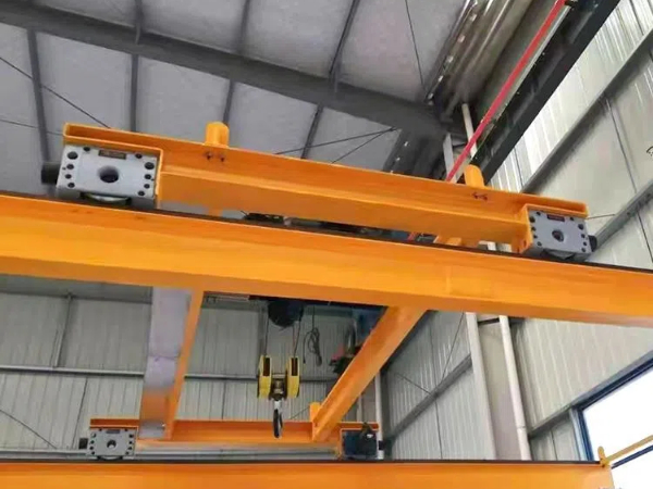 DRS 125 crane track wheel