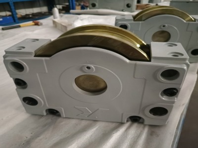 DRS 315-NA-A-90-B-X-X Idler Wheel Block